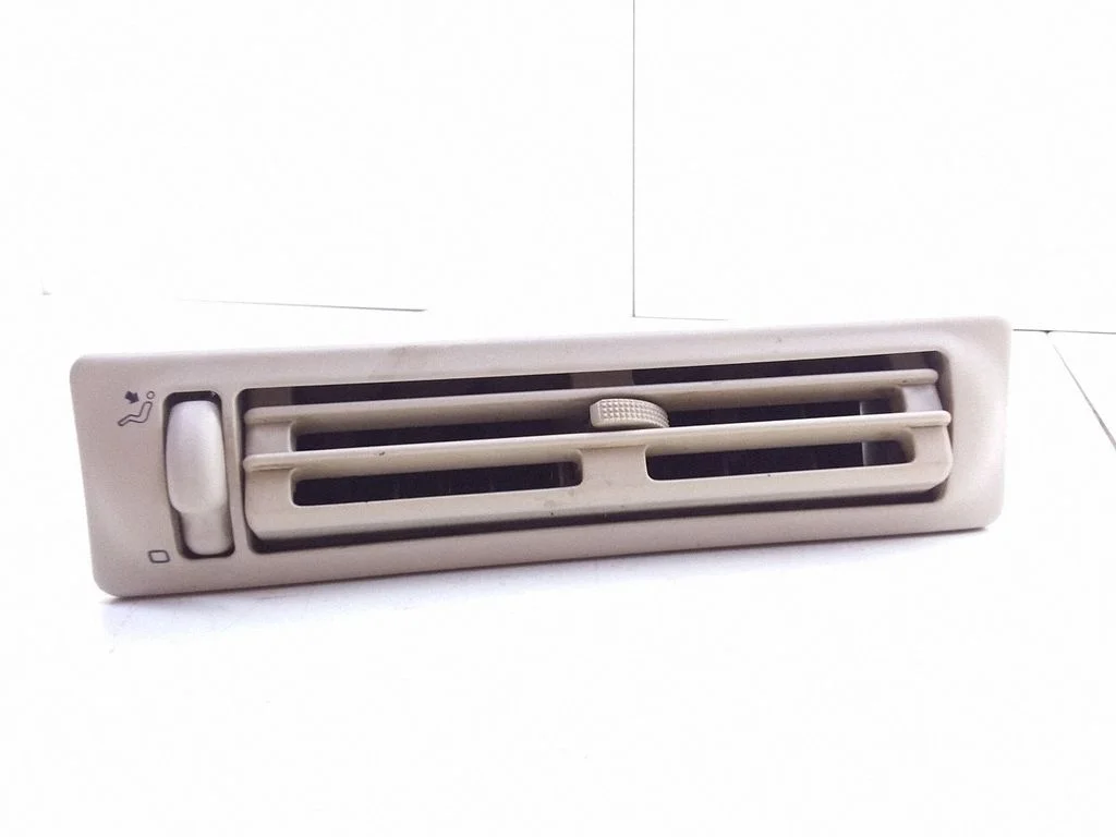 Rear air vent grill 703820963