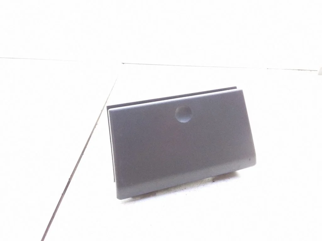 Ashtray (front) – Opel Vectra C (2002-2005)