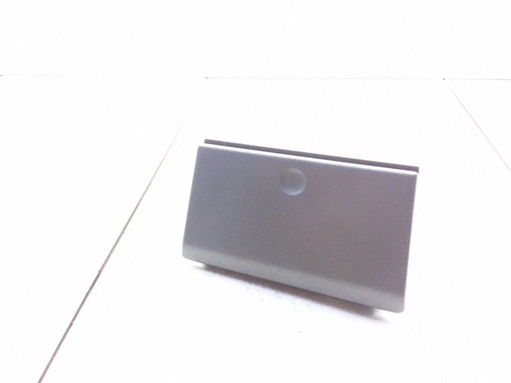 Ashtray (front) – Opel Vectra C (2002-2005)