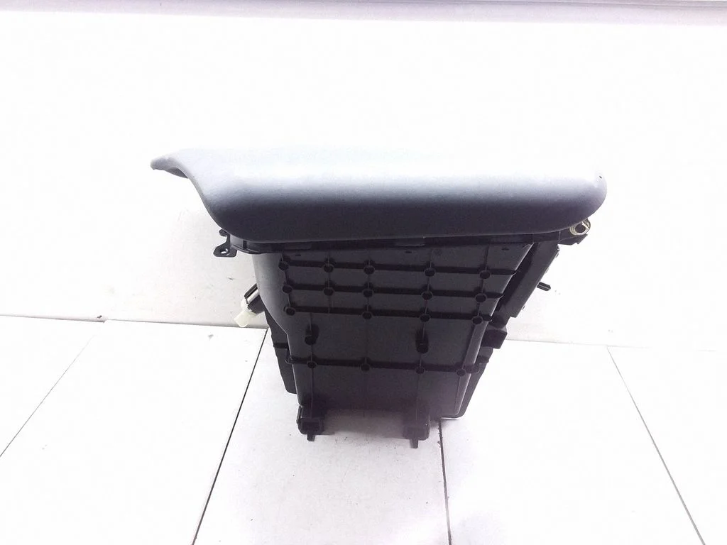 Armrest 58812F4010