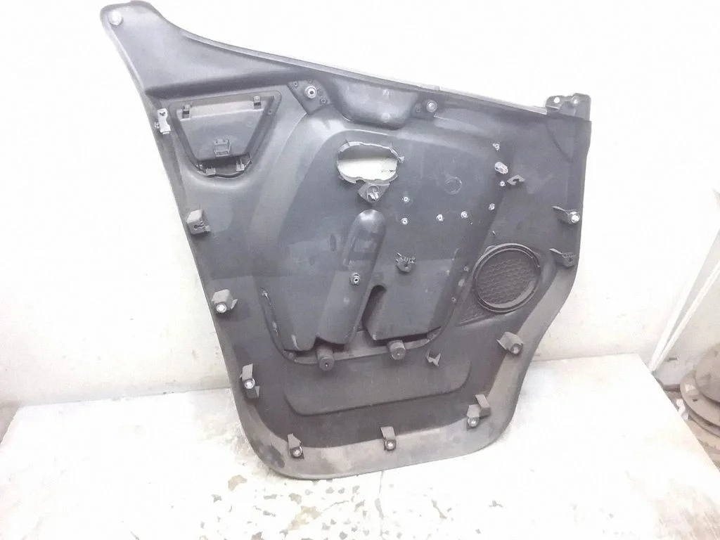 Front door card panel trim 8200729410