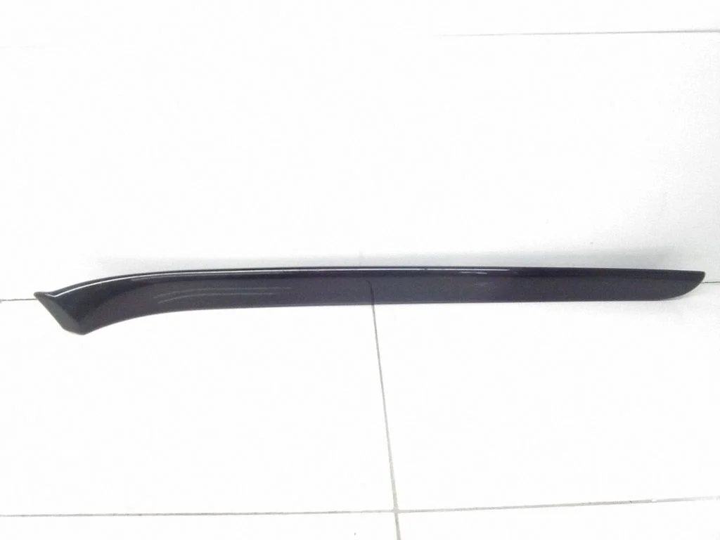 Eesmise ukse viimistlusriba – Audi A4 S4 B6 8E 8H (2001-2005)