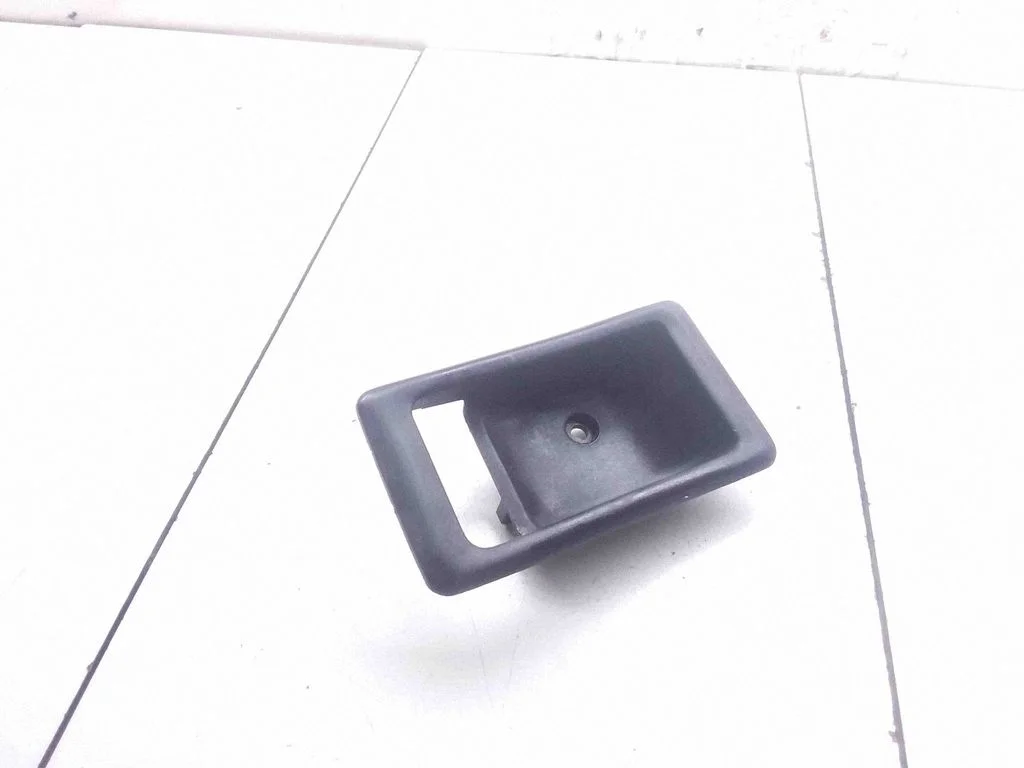 Front door interior handle – Land Rover Defender (2007-2016)