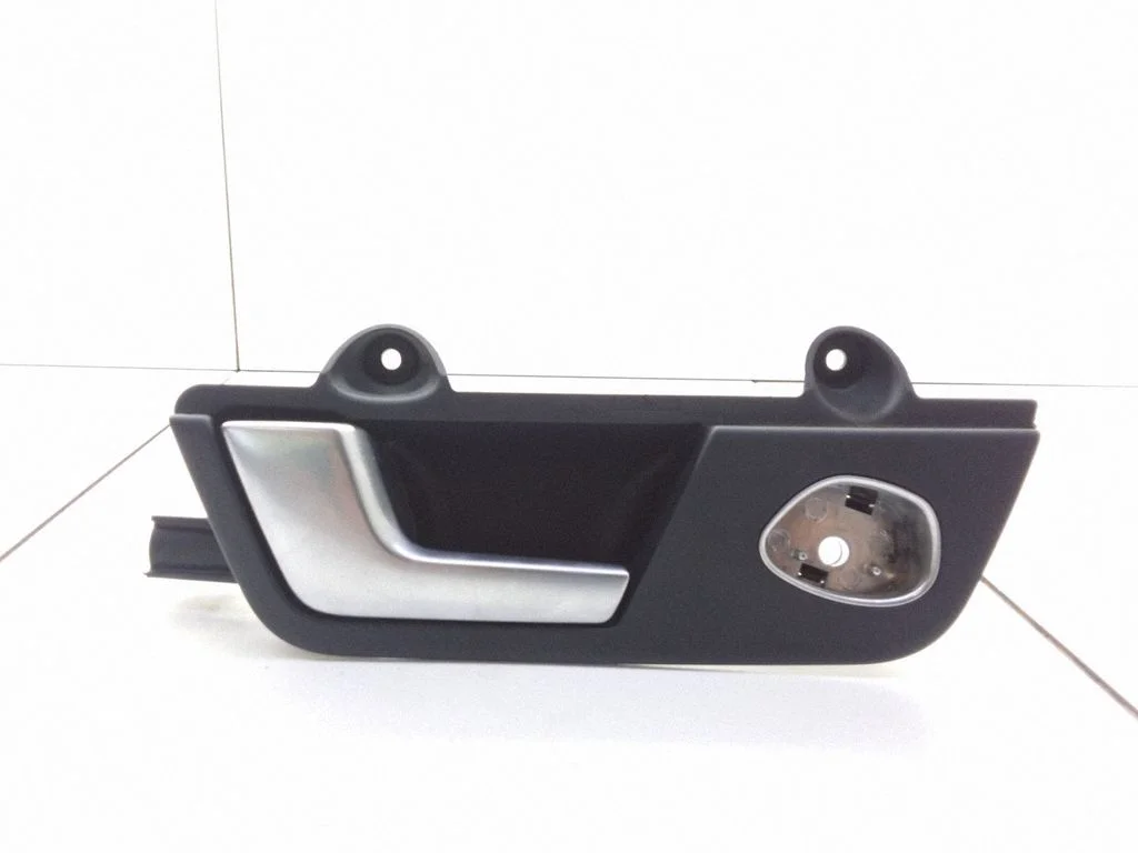 Rear door interior handle trim
