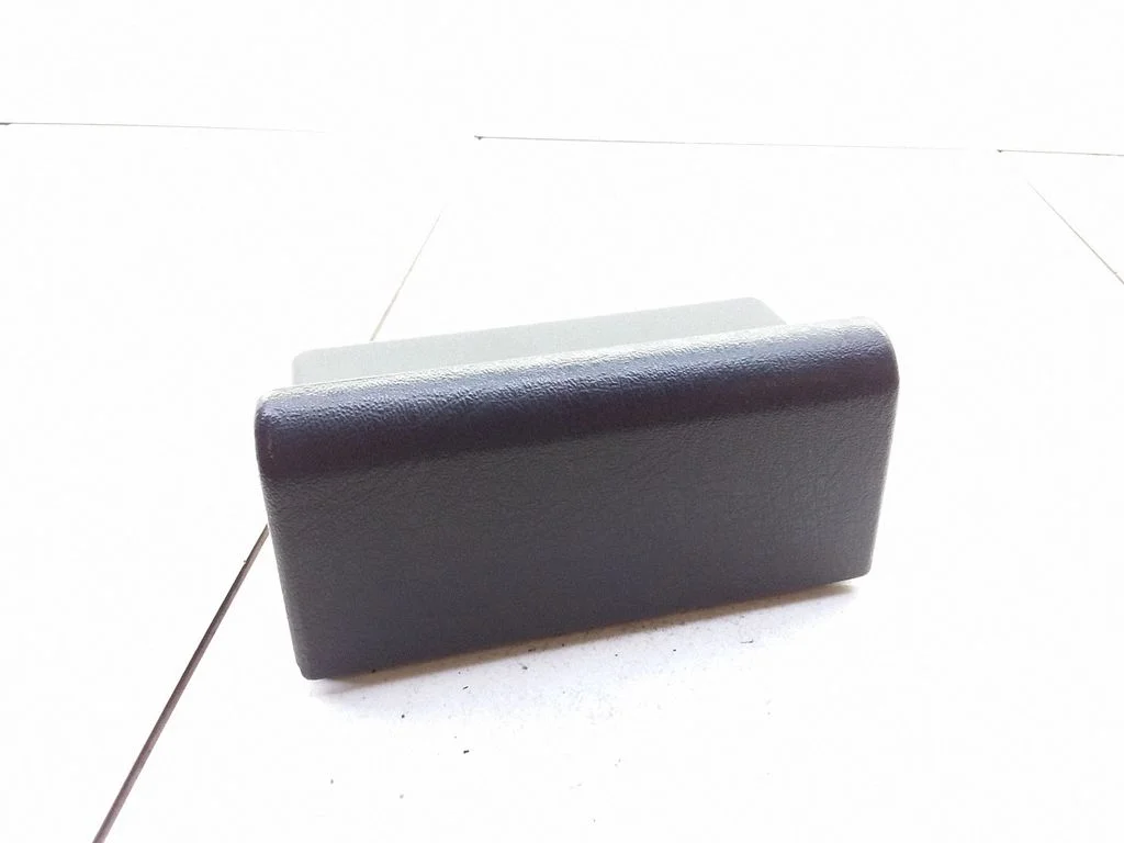 Rear door ashtray – Audi 100 200 5000 C3 (1982-1991)