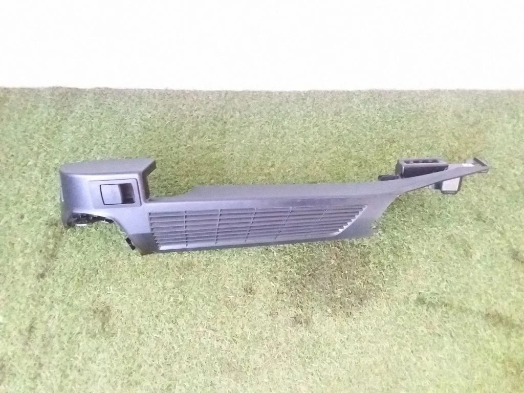 Cita bagāžnieka apdares detaļa 5147528506