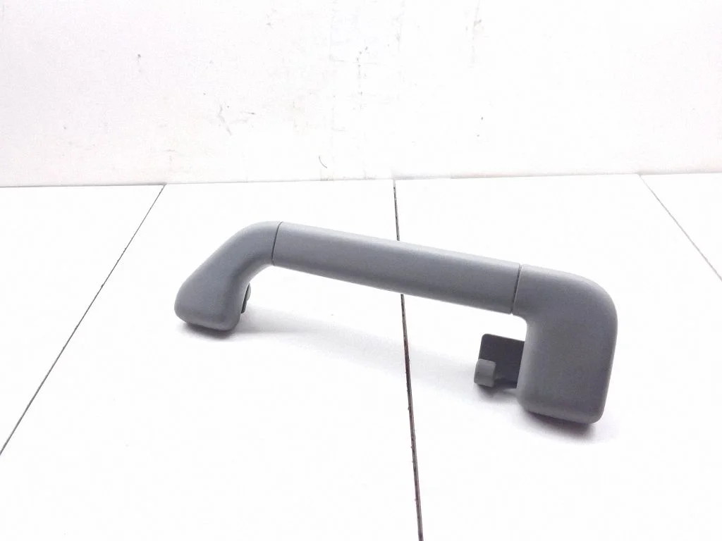 Rear interior roof grab handle – Volkswagen Touareg I (2002-2010)