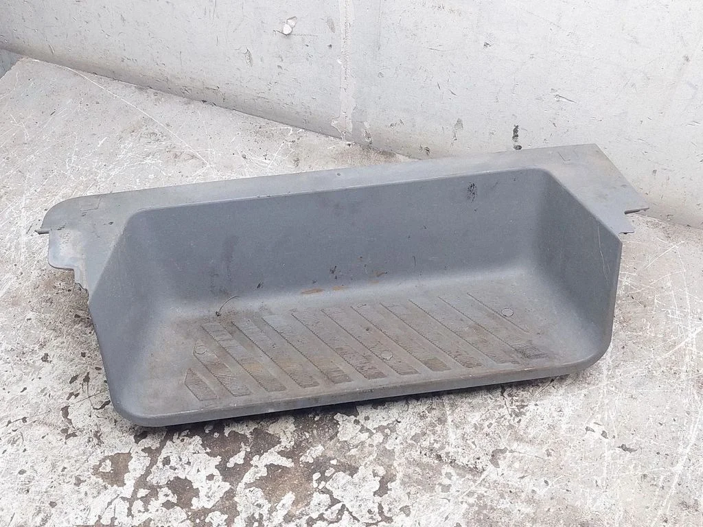 Rear sill trim cover – Mercedes-Benz Sprinter W906 (2006-2018)