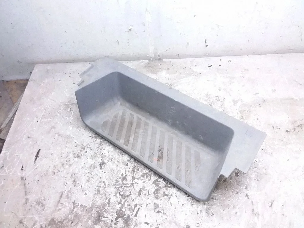 Rear sill trim cover – Volkswagen Crafter (2006-2016)