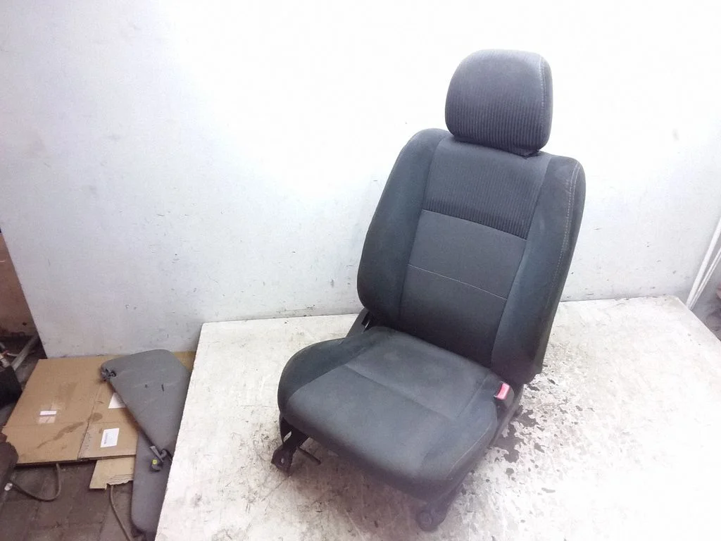 Front passenger seat – right