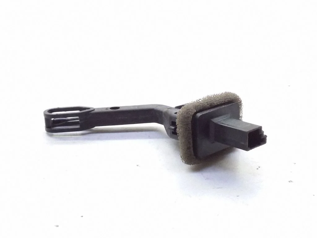 Outside/external air temperature sensor – Mercedes-Benz C-Class AMG W204 (2007-2014)