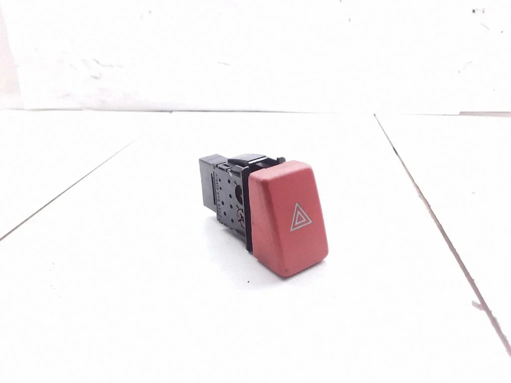 Hazard light switch HD26HD29