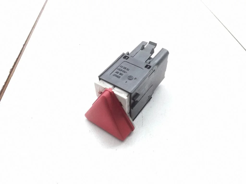 Hazard light switch 1K0953509A