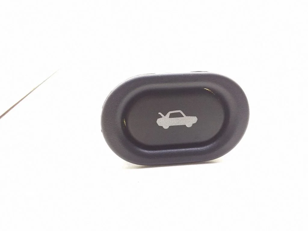 Tailgate/boot open switch button – Saab 9-3 Ver1 (1998-2005)