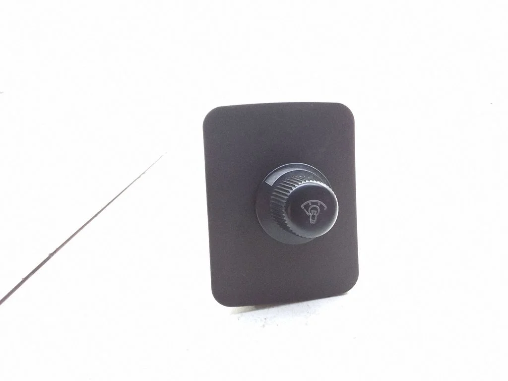 Panel lighting control switch MR201525