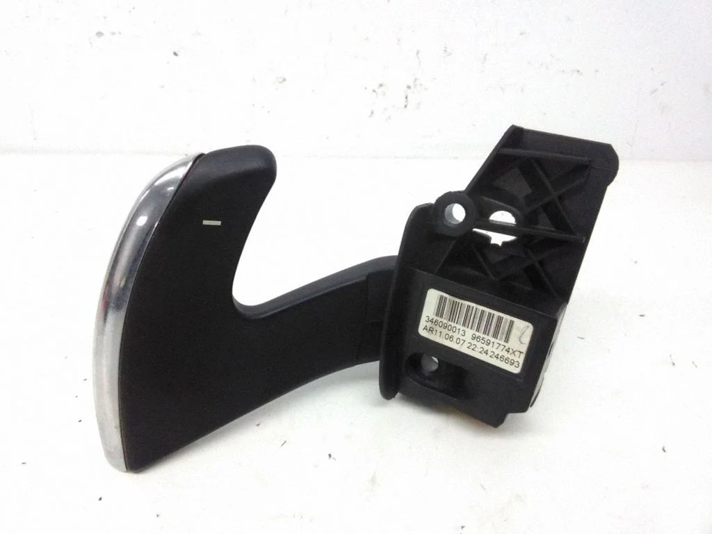 Gear shift switch/knob – Citroen C4 I (2004-2010)