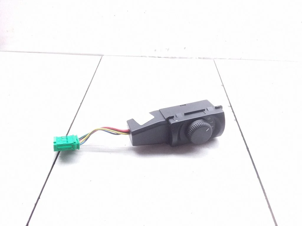 Interior fan control switch