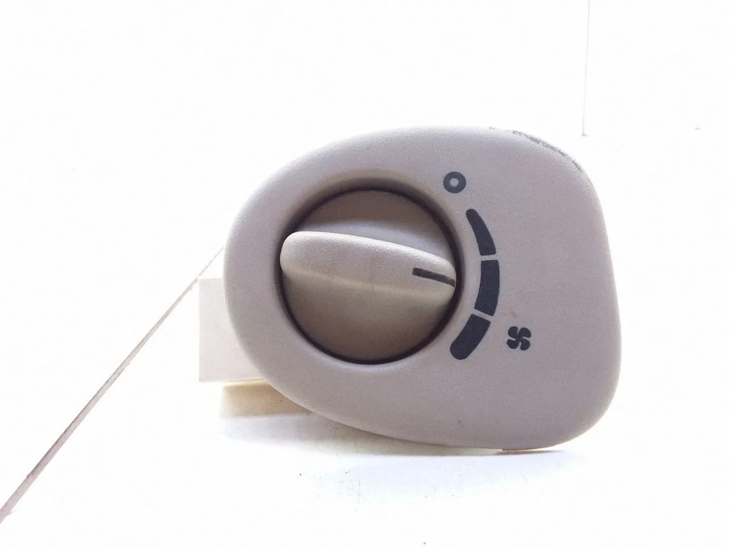 Interior fan control switch – Chrysler Town & Country III (1996-2000)