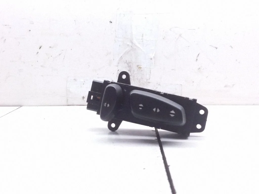 Seat control switch – Chrysler Grand Voyager III (1995-2000)
