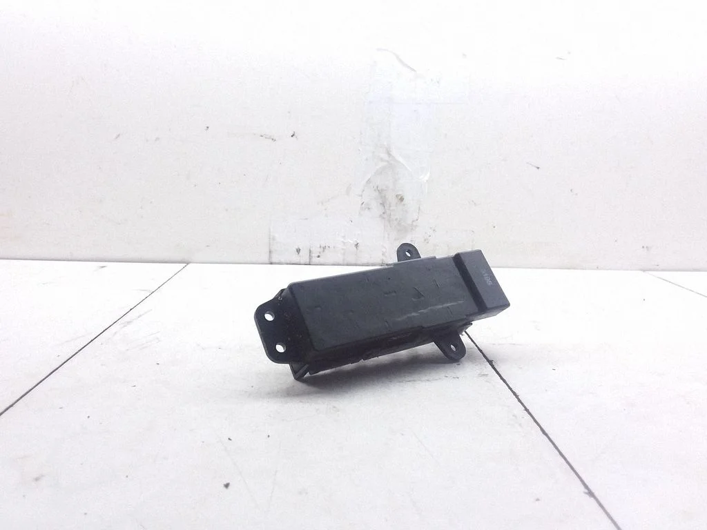 Seat control switch – Chrysler Voyager (2004-2007)