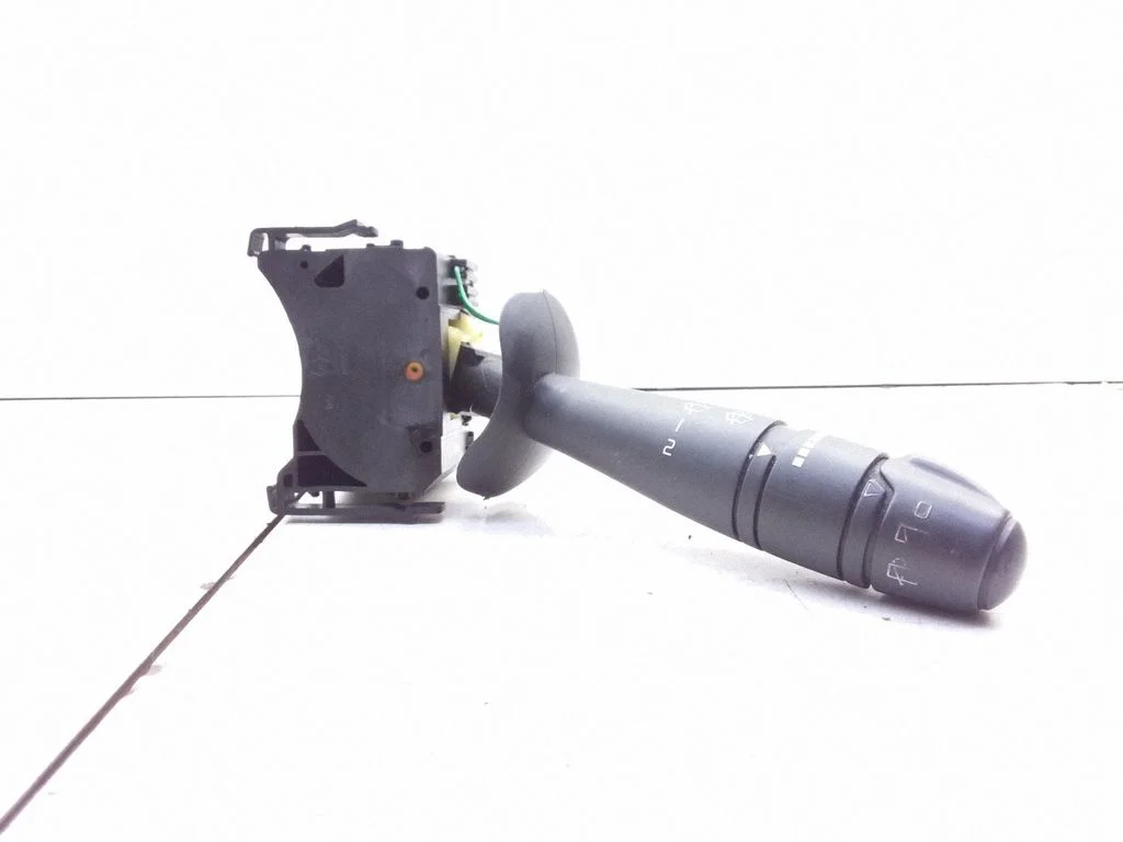 Wiper speed switch – Renault Laguna II (2001-2007)