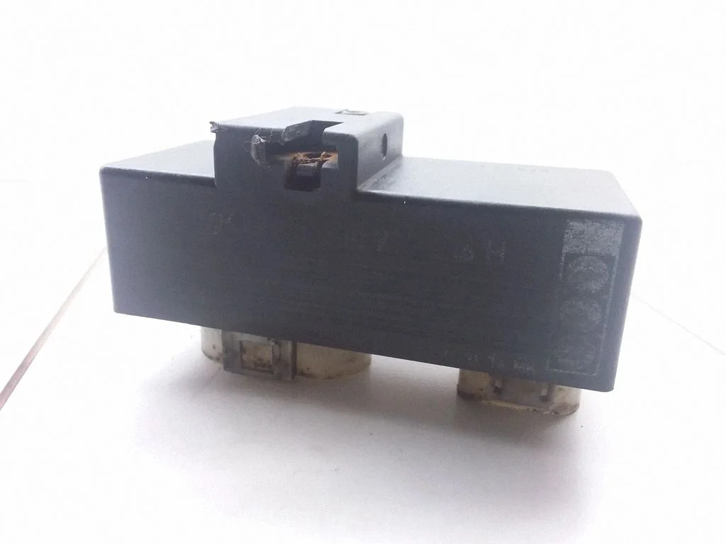 Coolant fan relay 1J0919506H
