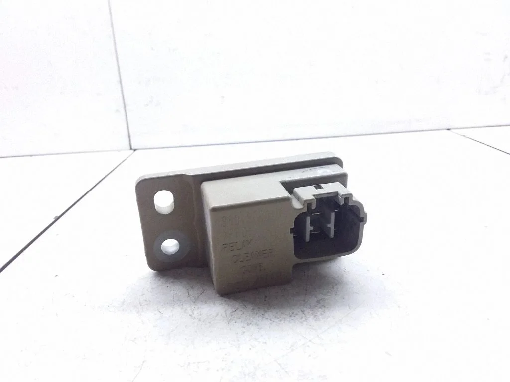 Hazard warning light relay 88018FE010