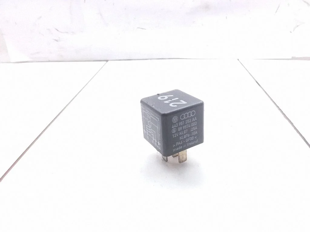 Other relay 443951253AA