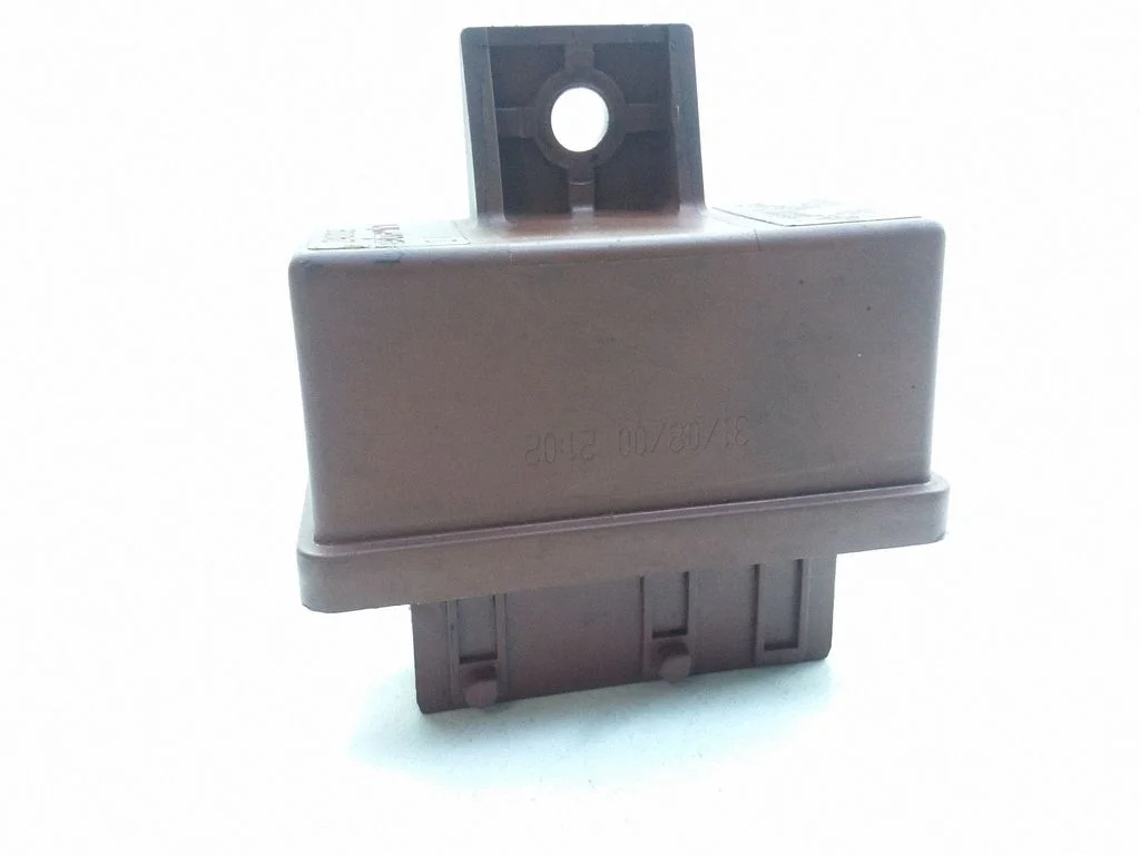 Fuel pump relay