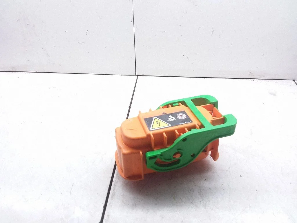 Current control relay – Renault Zoe (2012-)