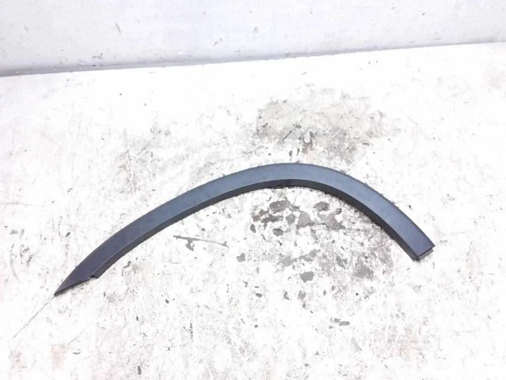 Rear arch trim – KIA Sorento (2010-2014)
