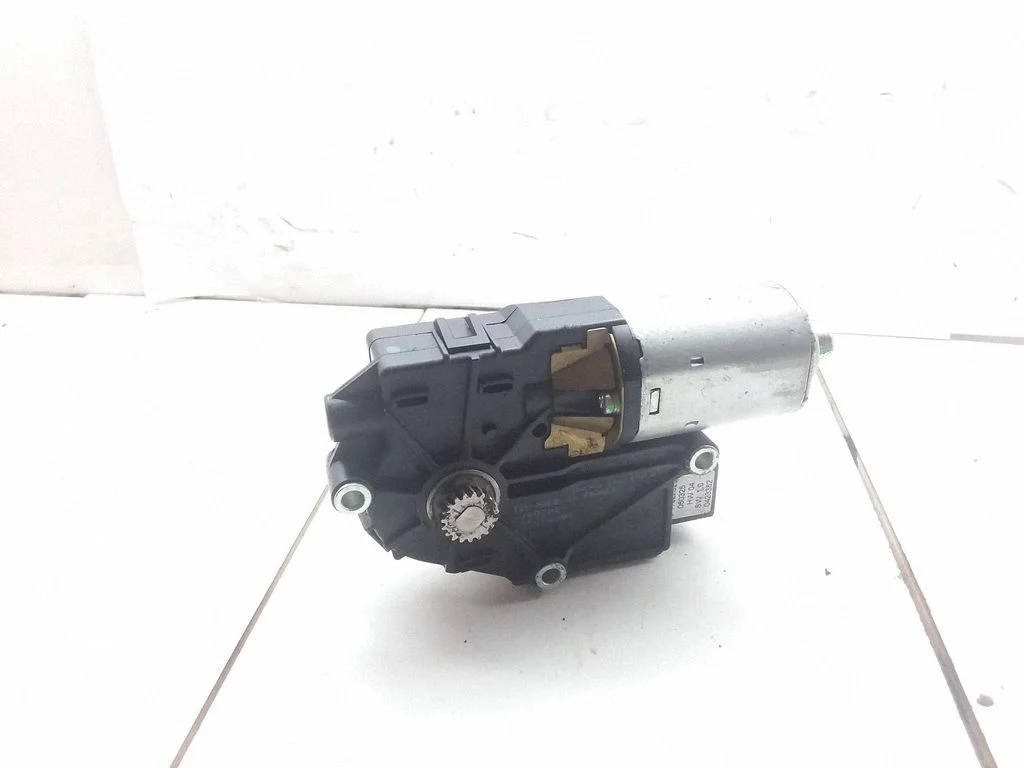 Sunroof motor/actuator 1712824A