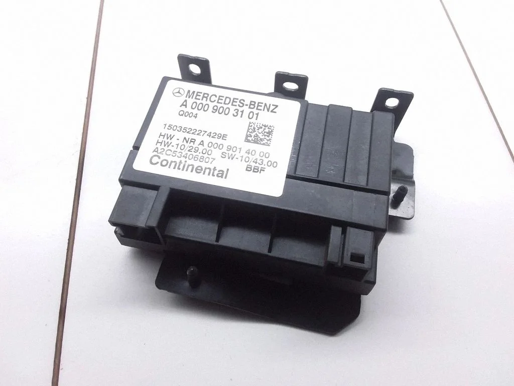 Fuel injection pump control unit/module – Mercedes-Benz Sprinter W906 (2006-2018)