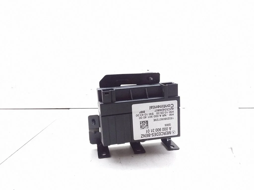 Fuel injection pump control unit/module – Mercedes-Benz Sprinter W906 (2006-2018)