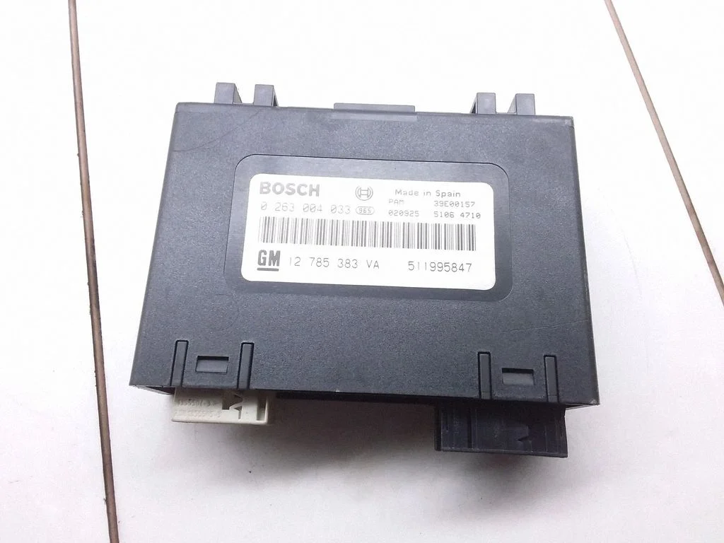 Parkimisandurite (PDC) juhtplokk – Saab 9-3 Ver2 (2003-2007)