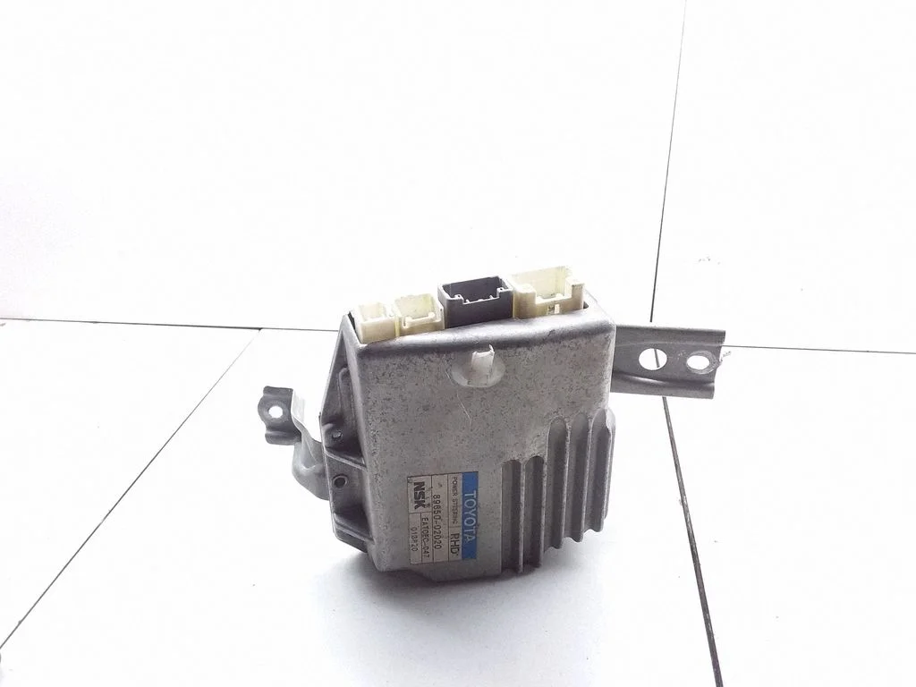 Power steering control unit/module – Toyota Matrix (E130) (2001-2008)