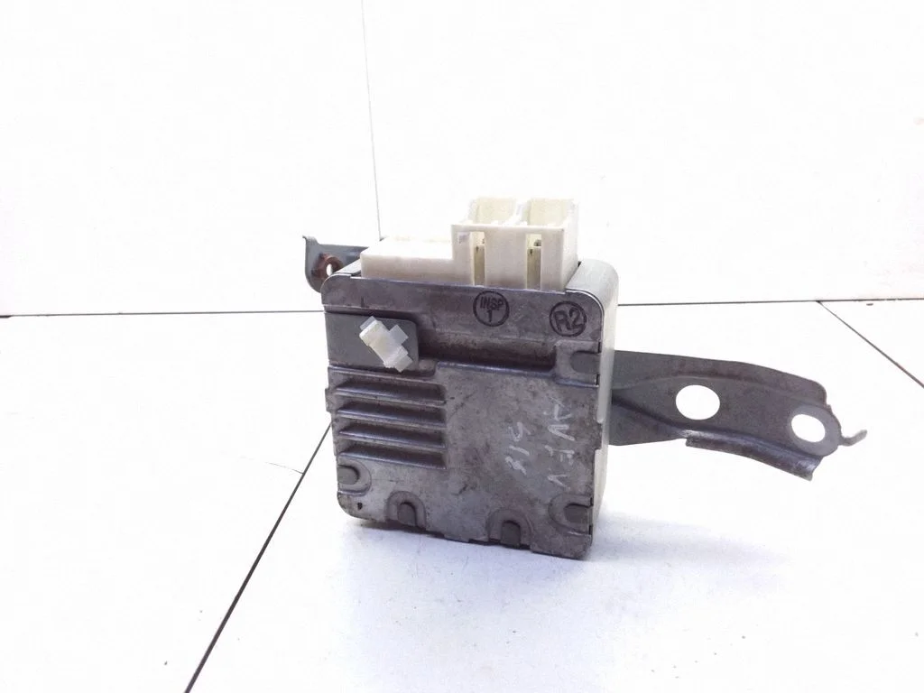Power steering control unit/module – Toyota Avensis T250 (2003-2006)