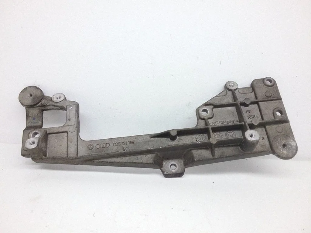 EGR valve cooler bracket