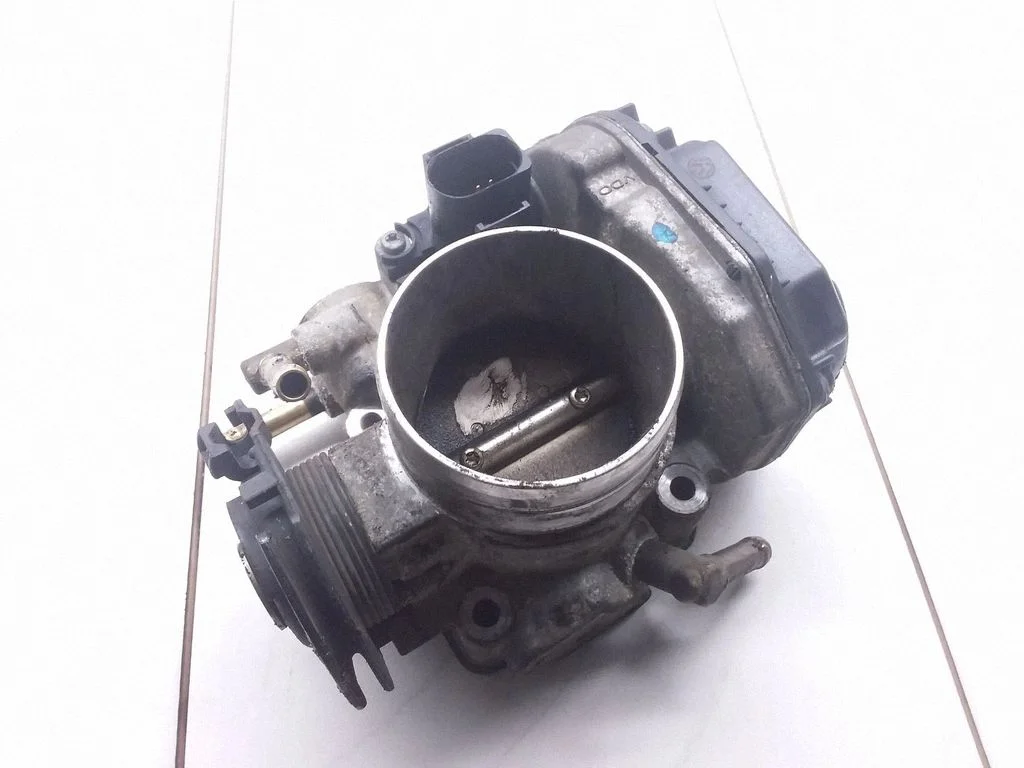 Throttle valve 06A133064H