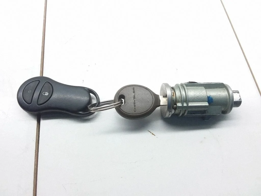 Ignition lock 04759011
