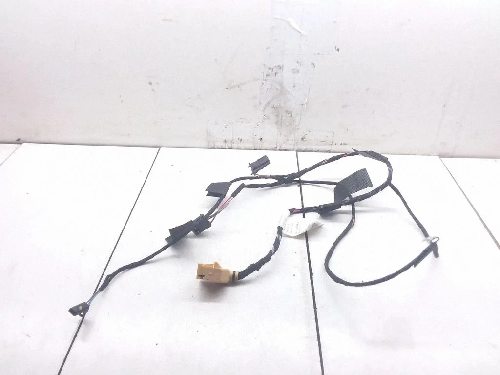 Rear door wiring loom 7L6971693P