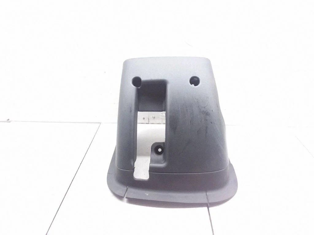 Steering wheel column trim 848531D000