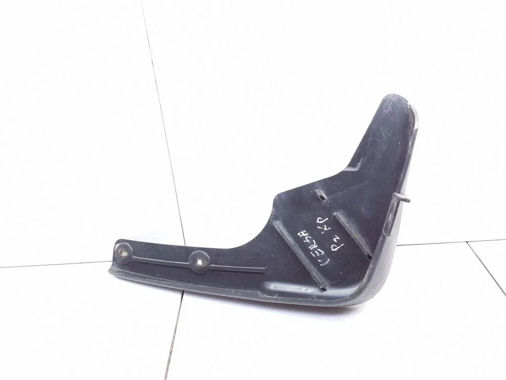 Esimene porikaitse 63855ED900 – Nissan Versa (2006-2012)