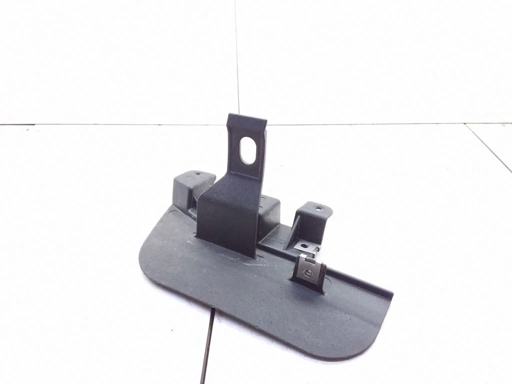 Rear mudguard – Audi Q7 4L (2005-2015)