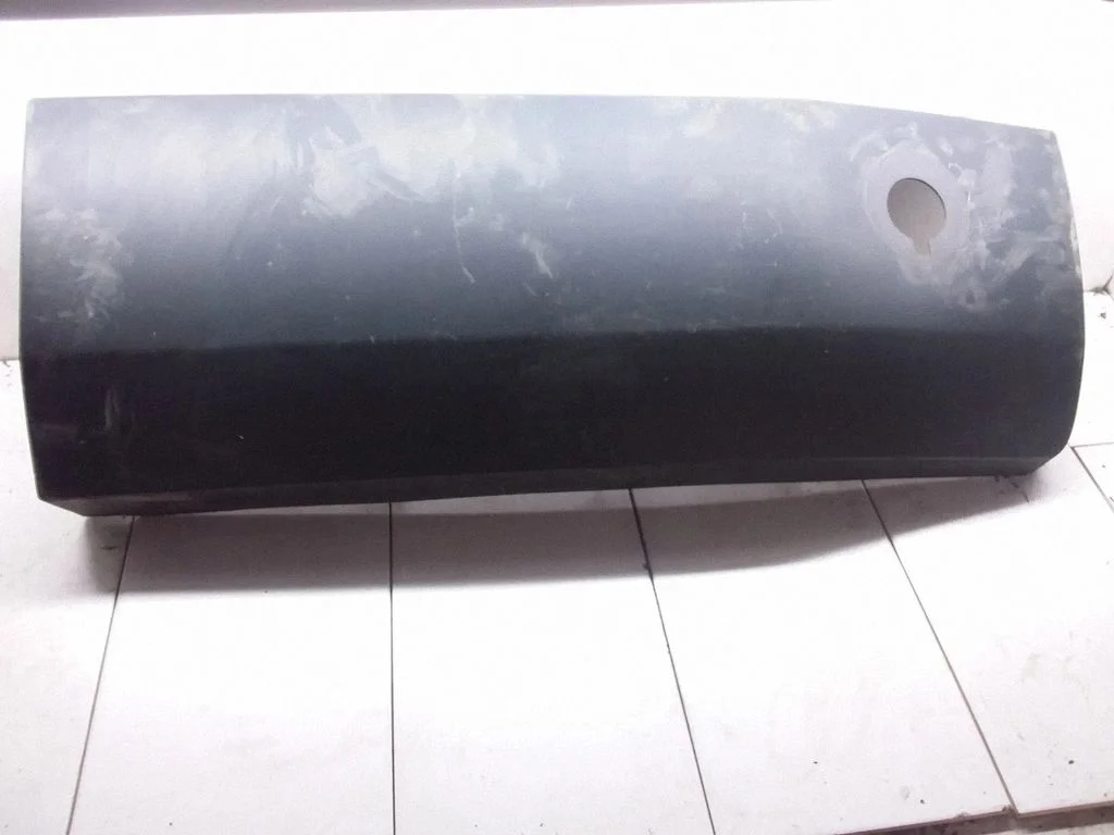 Listwa drzwi tylnych BK31425B28