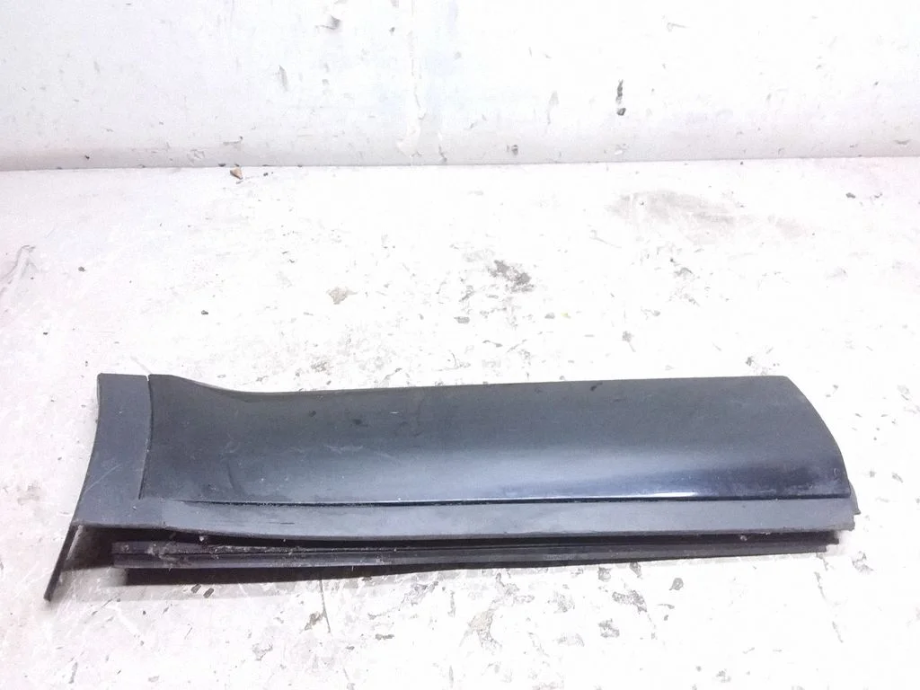 Rear door trim (molding) BJ3M274A48B