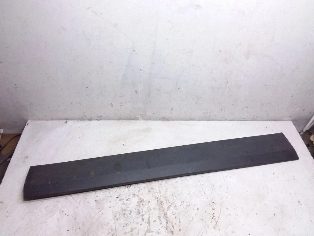 Sliding door trim (molding) – Mercedes-Benz Sprinter W906 (2006-2018)
