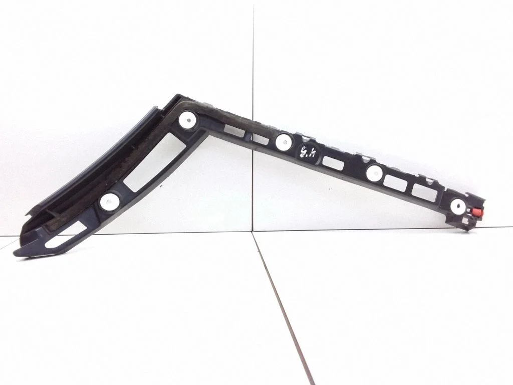 Bumper support mounting bracket corner – Opel Insignia A (2008-2017)