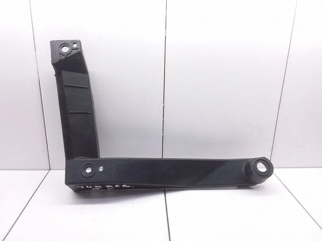 Bumper support mounting bracket corner – Volkswagen Touareg I (2002-2010)