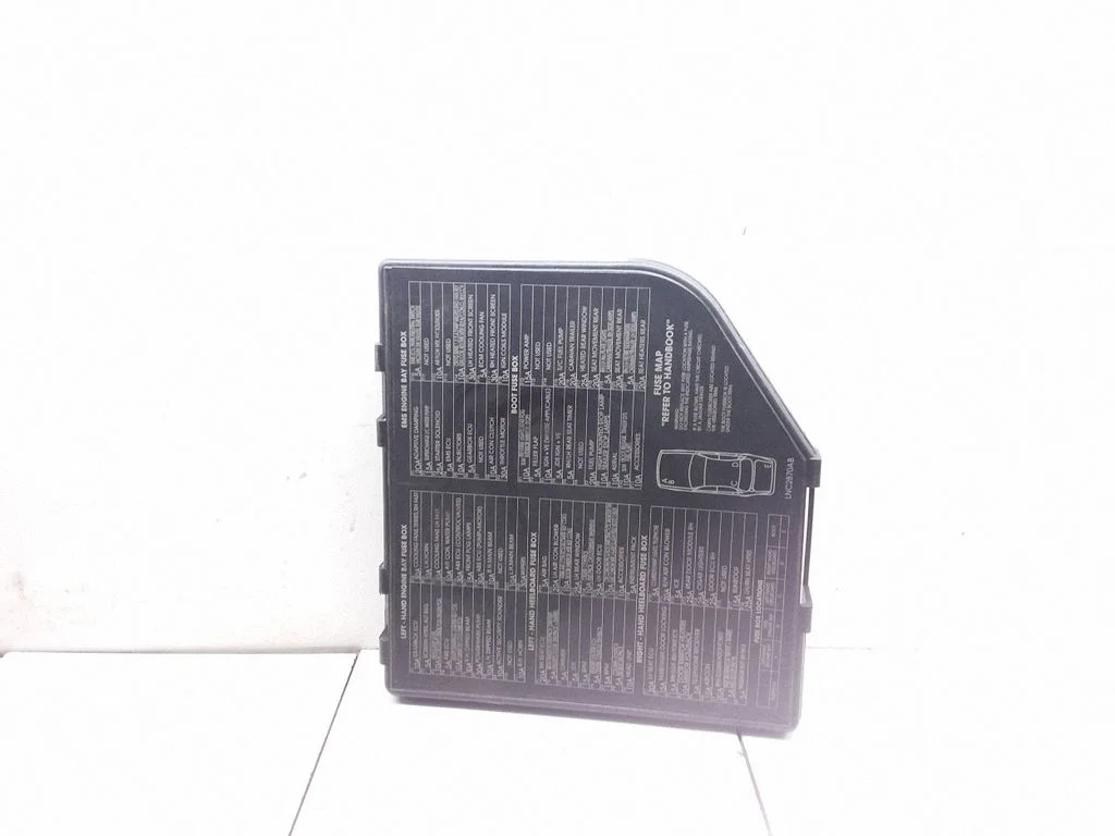 Fuse box cover LNC2870AB